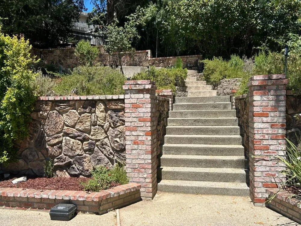 23005 Standing Oak Court Cupertino, CA 95014