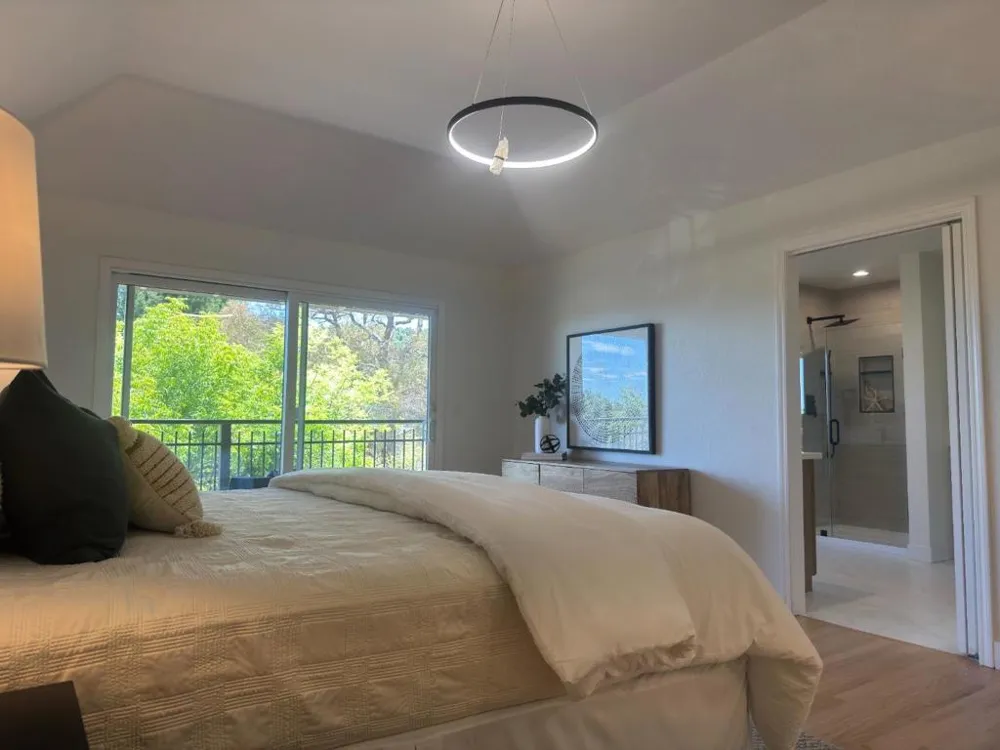 23005 Standing Oak Court Cupertino, CA 95014