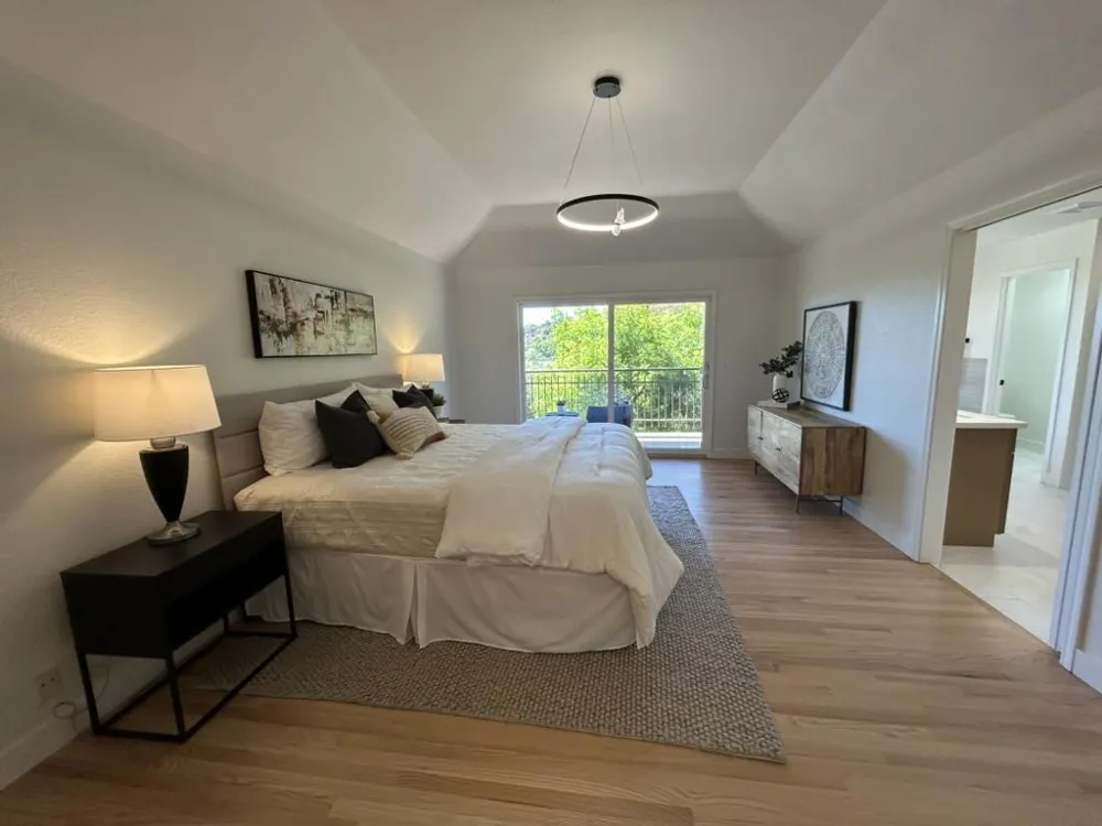 23005 Standing Oak Court Cupertino, CA 95014