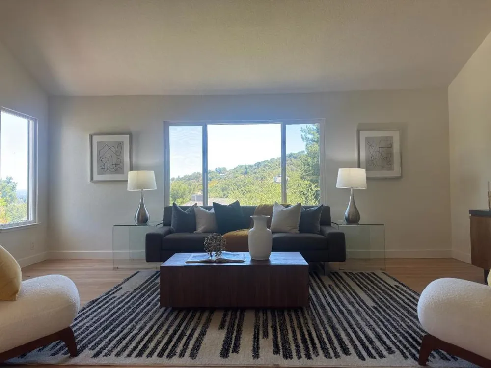 23005 Standing Oak Court Cupertino, CA 95014