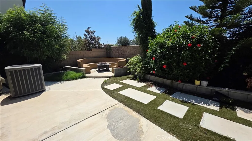 11916 Berlyn Dove Court Jurupa Valley, CA 91752