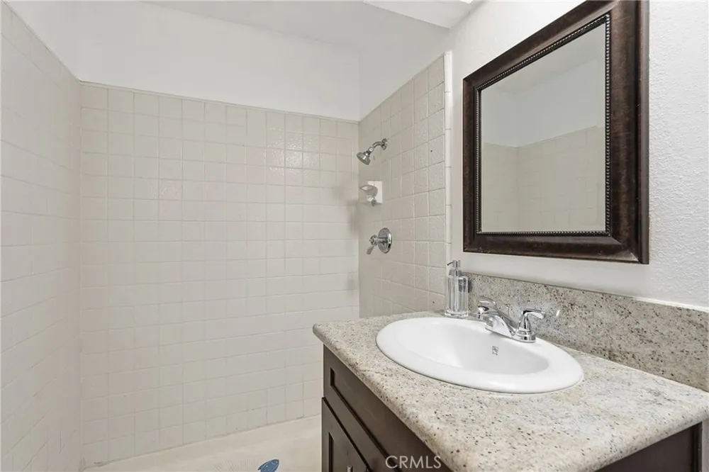 22 Mesquite Place Pomona, CA 91766