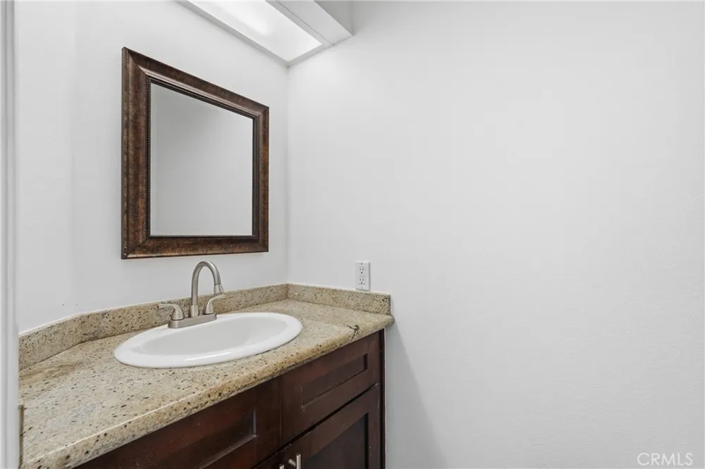 22 Mesquite Place Pomona, CA 91766