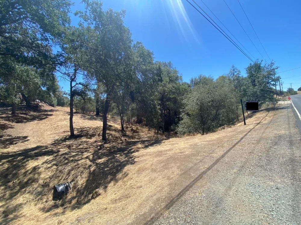 6151 Baldwin Street Valley Springs, CA 95252