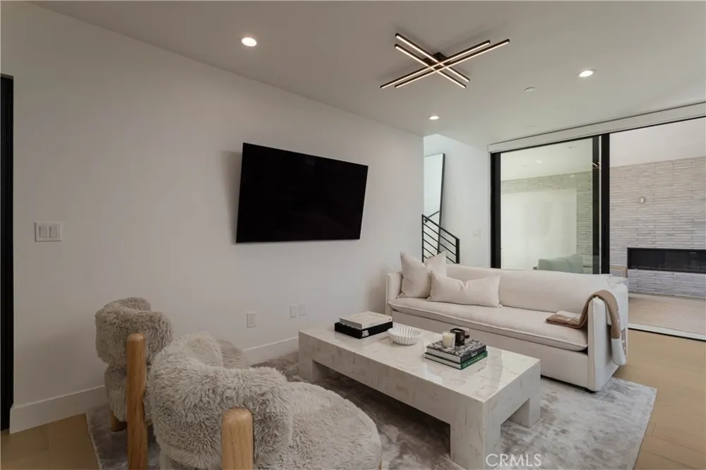 716 Orchid Avenue Corona del Mar, CA 92625