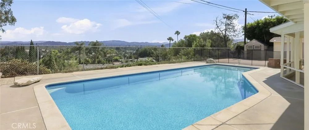 249 Dryden St. Thousand Oaks, CA 91360