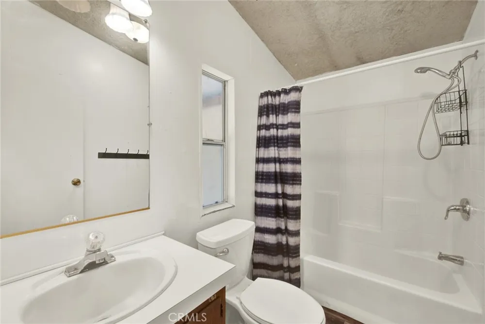 1177 FIG Corning, CA 96021