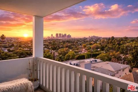 999 Doheny Drive #611