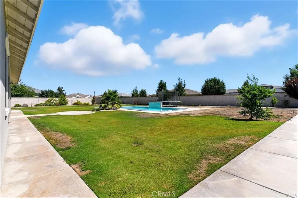 12303 Hemmerling Lane Bakersfield, CA 93311