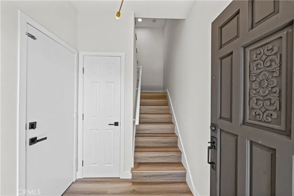734 Fremont Villas Los Angeles, CA 90042