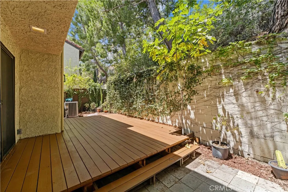 734 Fremont Villas Los Angeles, CA 90042