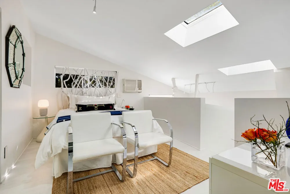 8752 Rangely Avenue West Hollywood, CA 90048