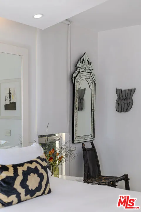 8752 Rangely Avenue West Hollywood, CA 90048