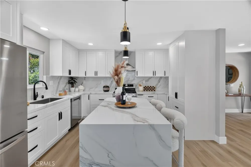 5065 Marshburn Arcadia, CA 91006