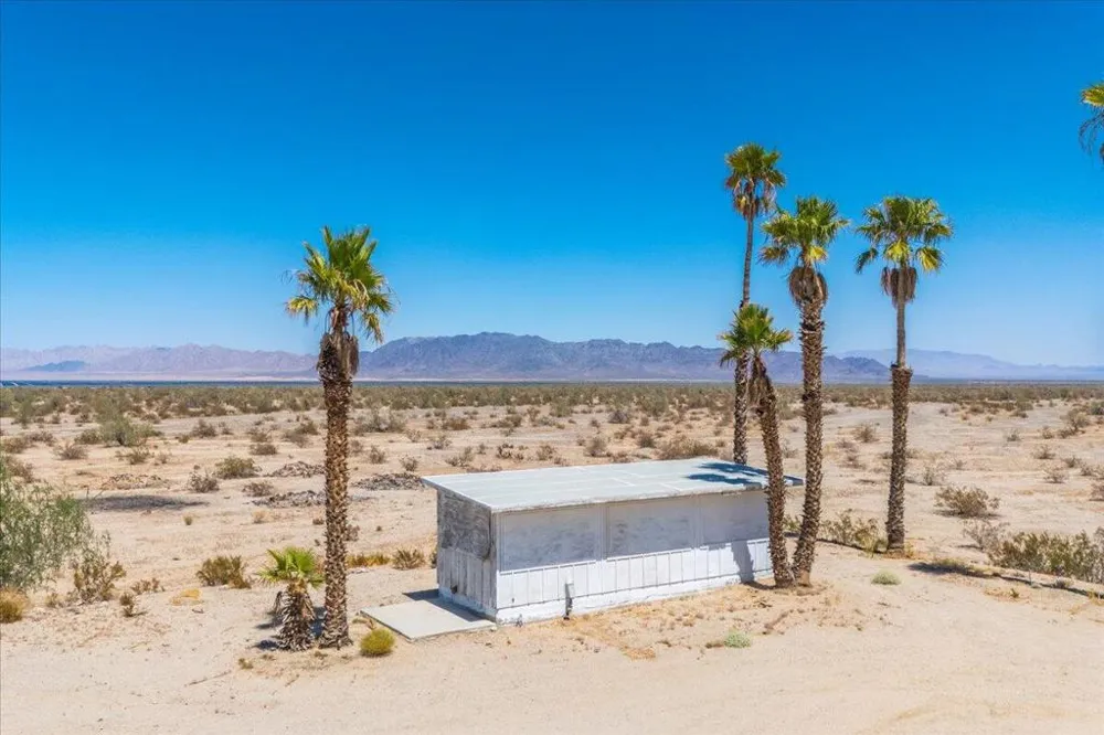 43960 Shasta Drive Desert Center, CA 92239