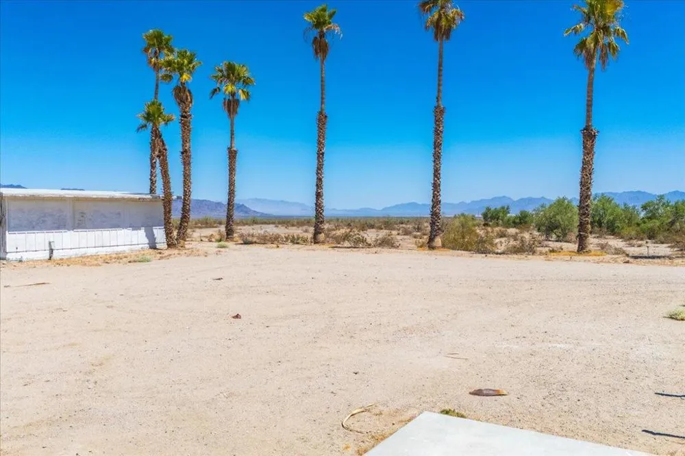 43960 Shasta Drive Desert Center, CA 92239