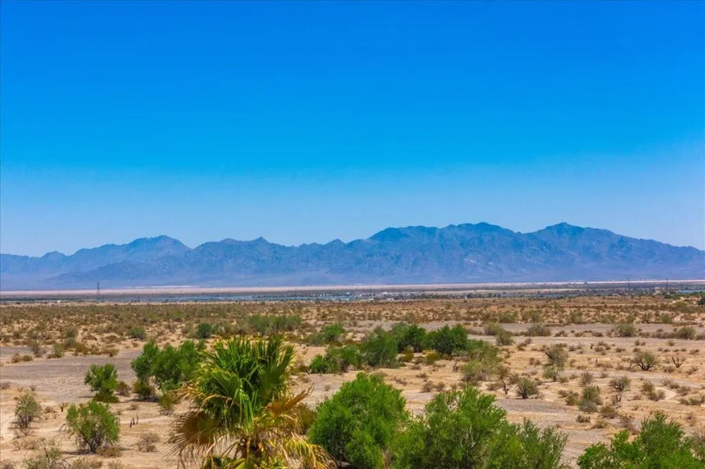 43960 Shasta Drive Desert Center, CA 92239
