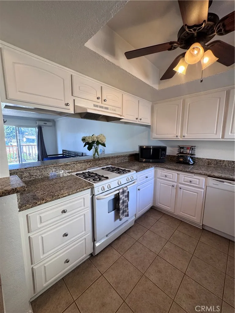 3516 E Ransom Street #303 Long Beach, CA 90804