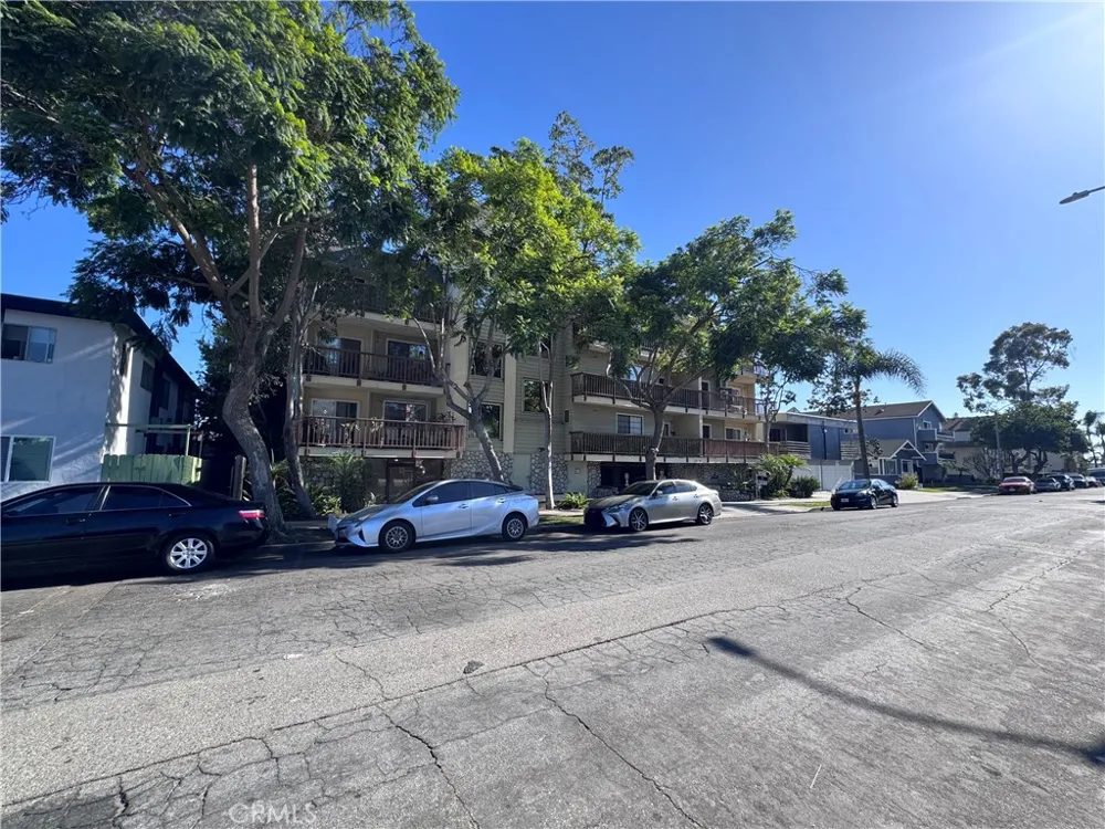 3516 E Ransom Street #303 Long Beach, CA 90804