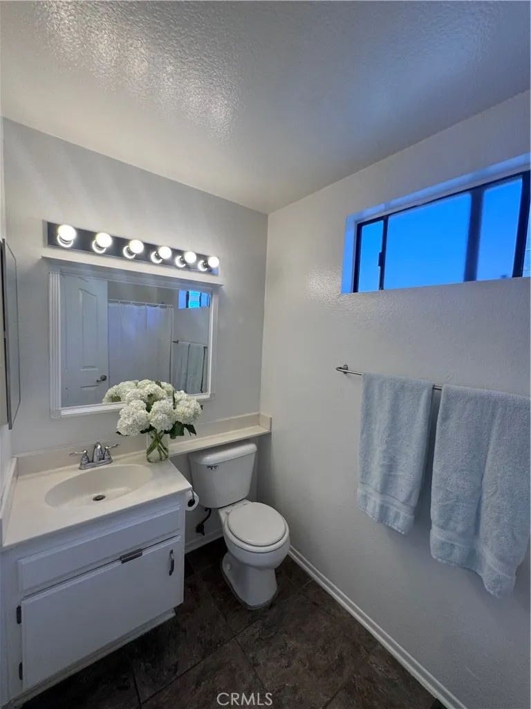 3516 E Ransom Street #303 Long Beach, CA 90804