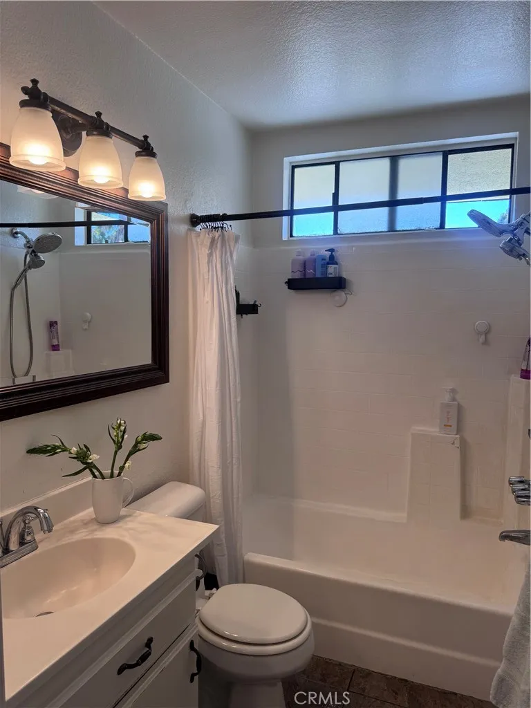 3516 E Ransom Street #303 Long Beach, CA 90804