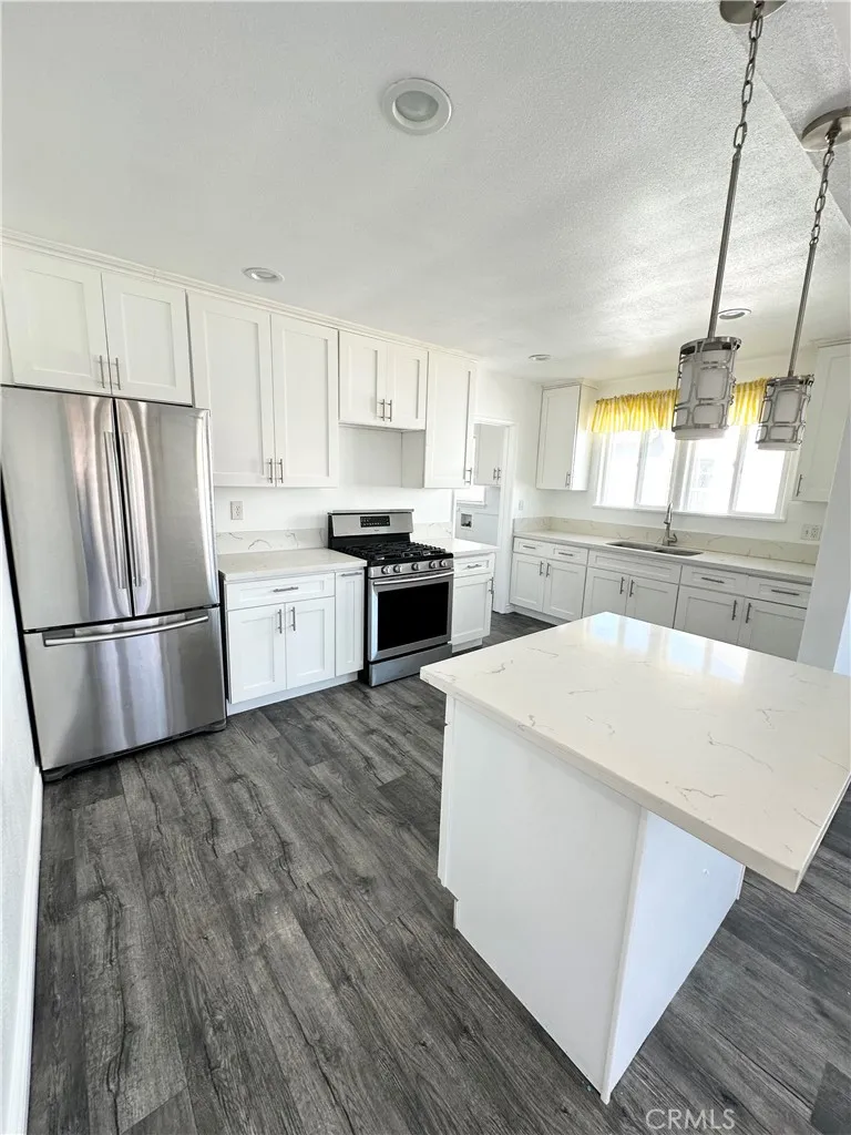 5313 Manzanar Ave Pico Rivera, CA 90660