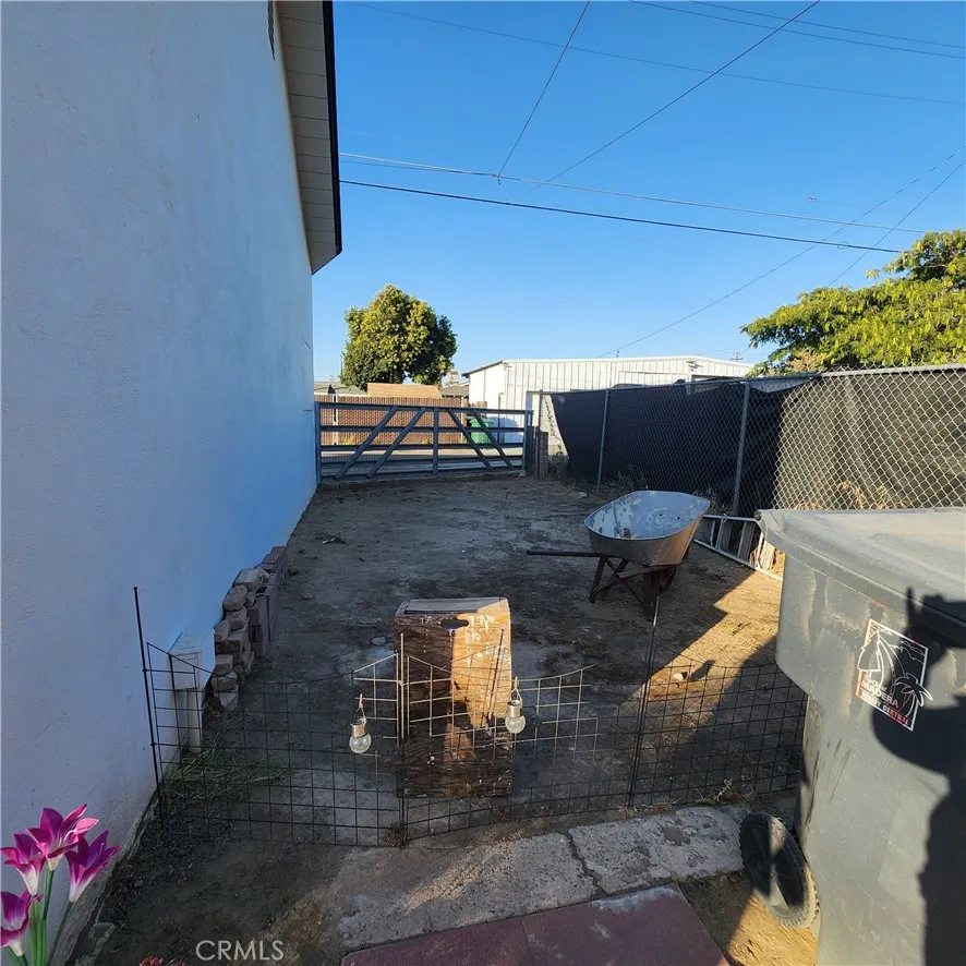 417 N O STREET Madera, CA 93637