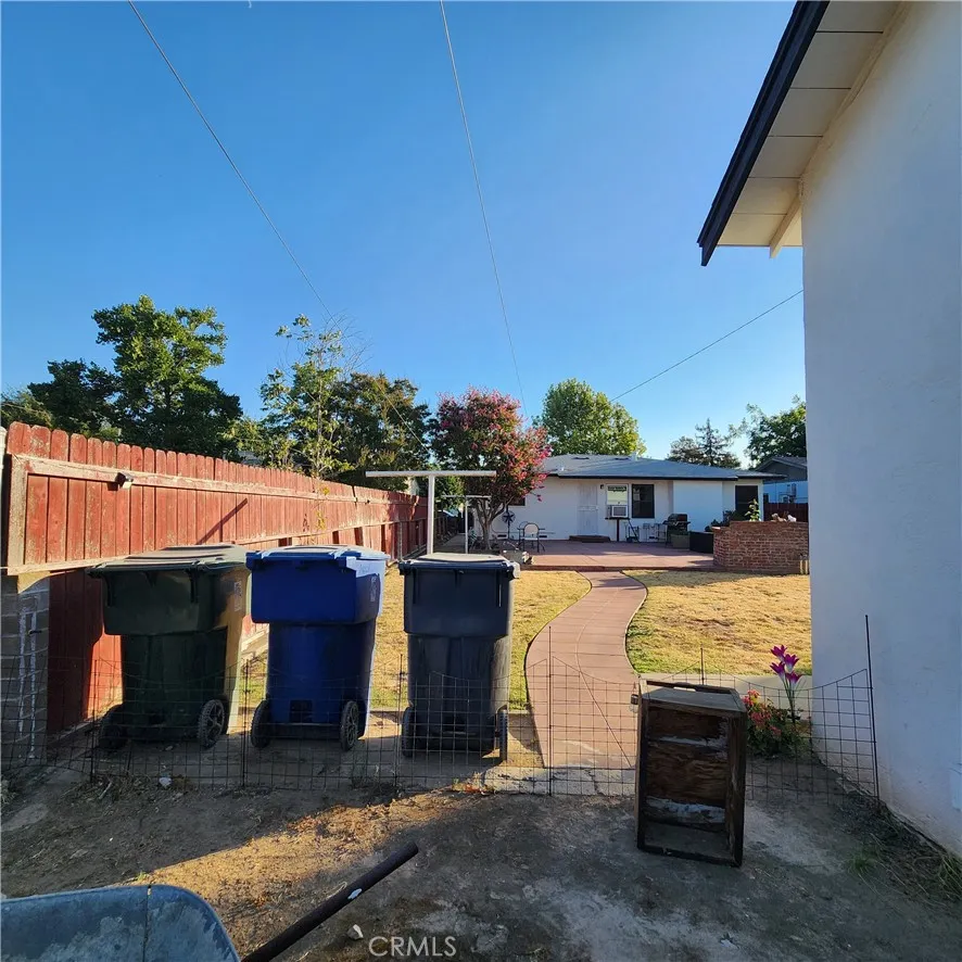 417 N O STREET Madera, CA 93637