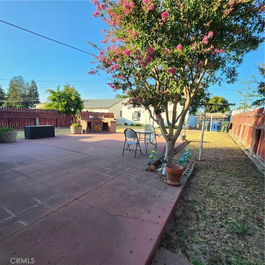 417 N O STREET Madera, CA 93637