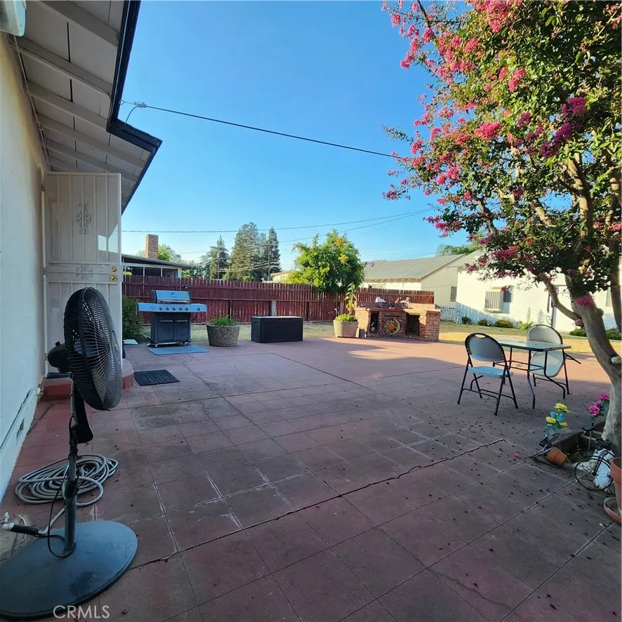 417 N O STREET Madera, CA 93637