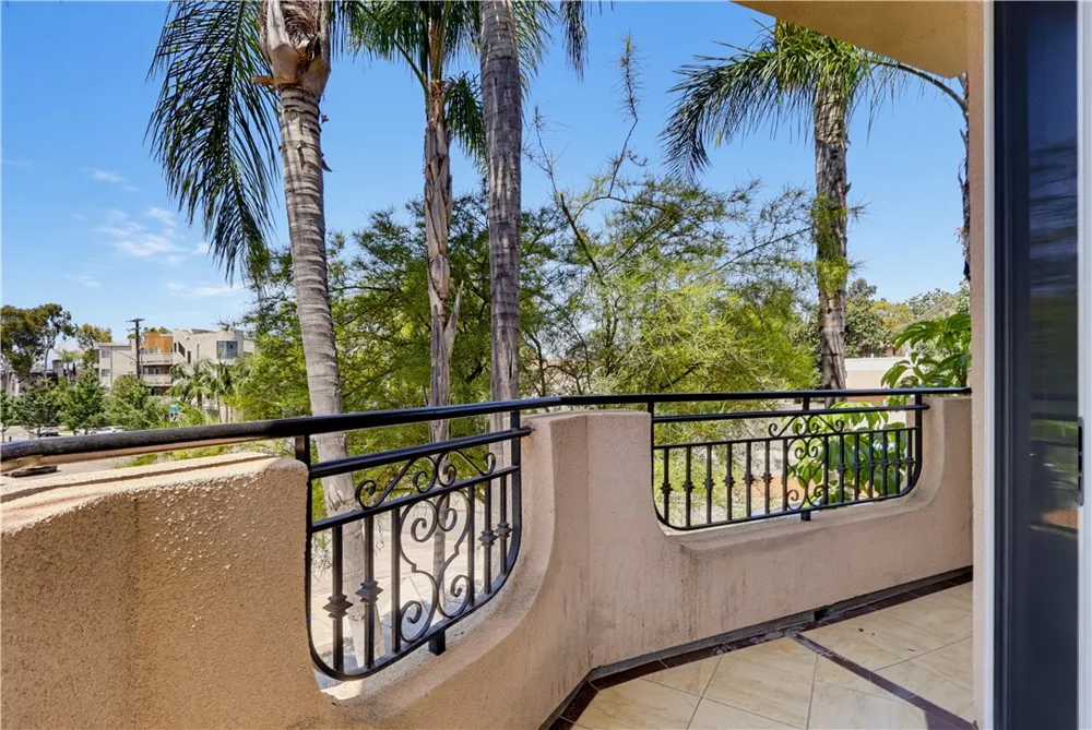 350 Bethany Road Burbank, CA 91504