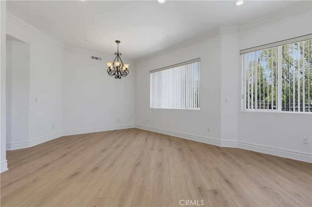 350 Bethany Road Burbank, CA 91504