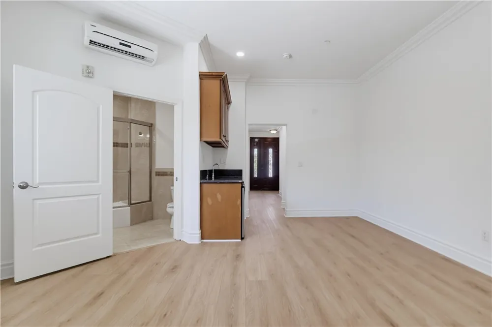 350 Bethany Road Burbank, CA 91504