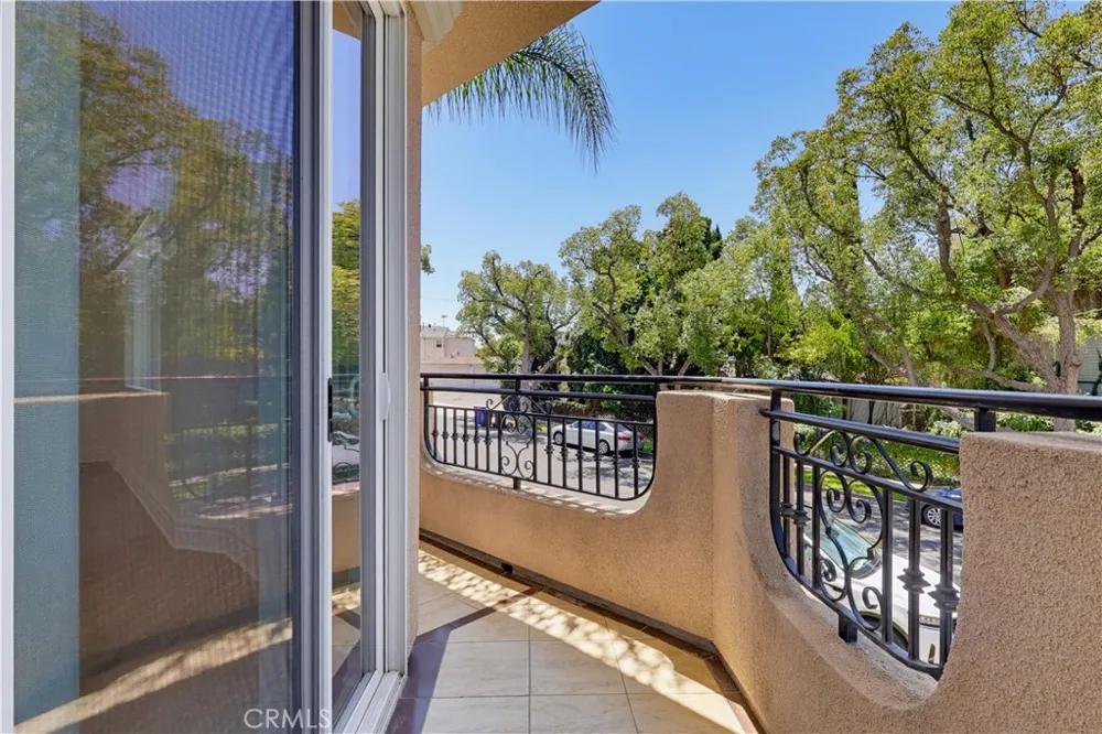 350 Bethany Road Burbank, CA 91504