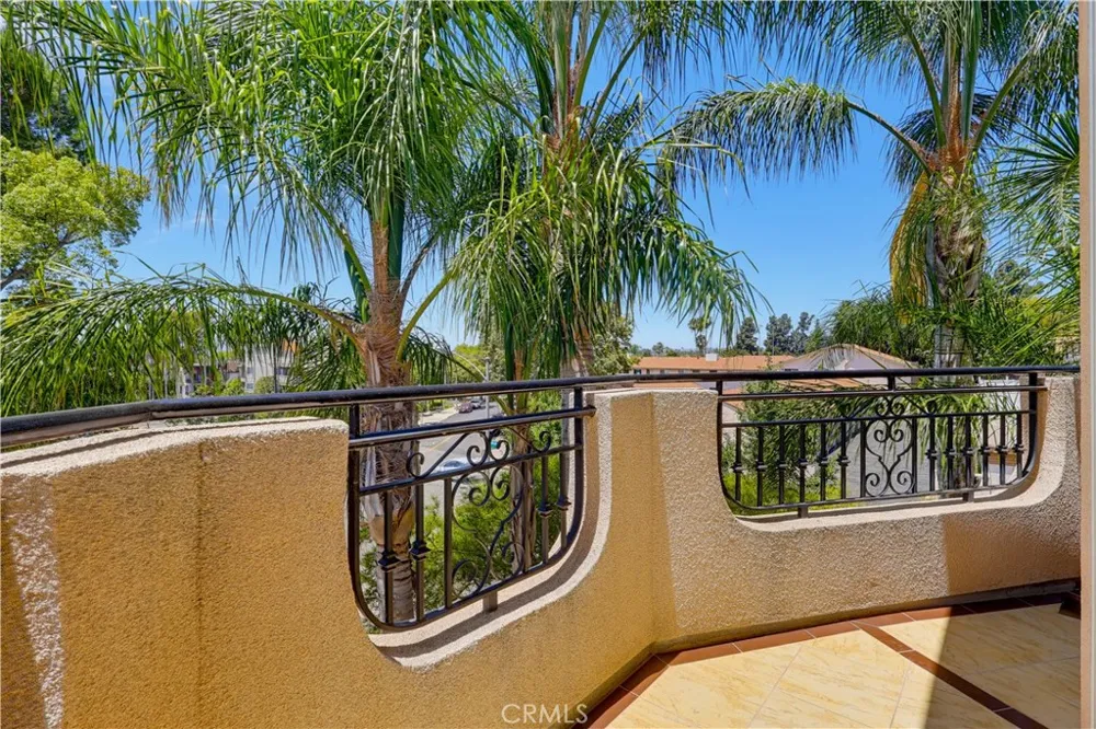 350 Bethany Road Burbank, CA 91504