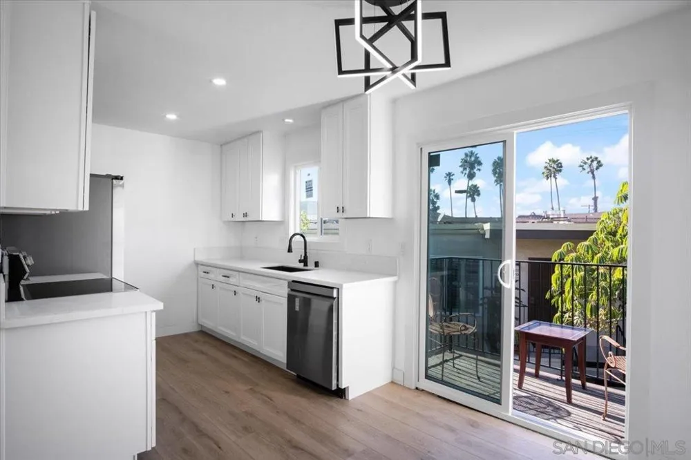 4180 Cleveland Ave San Diego, CA 92103
