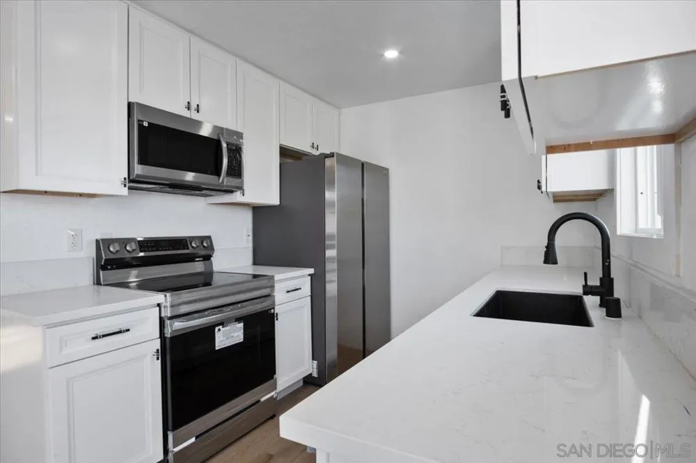 4180 Cleveland Ave San Diego, CA 92103