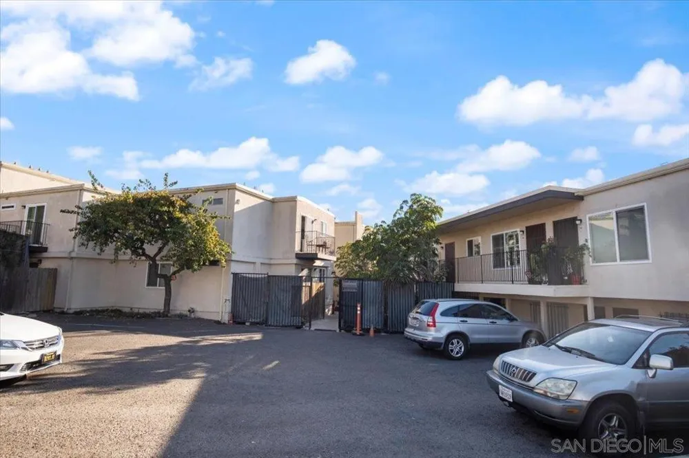 4180 Cleveland Ave San Diego, CA 92103