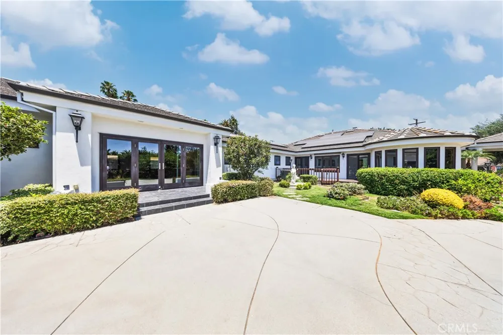 1209 S 8th Avenue Arcadia, CA 91006