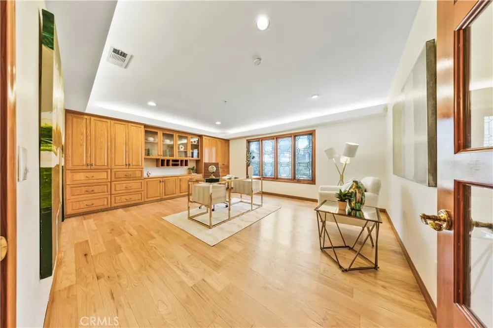 1209 S 8th Avenue Arcadia, CA 91006