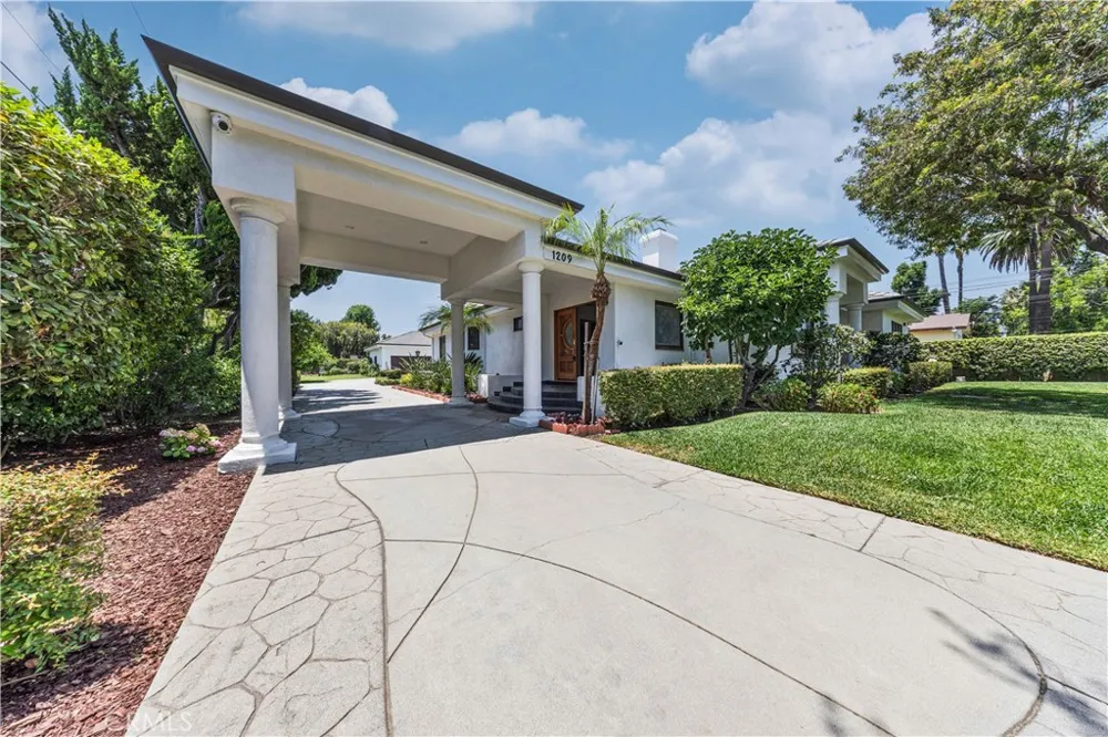 1209 S 8th Avenue Arcadia, CA 91006