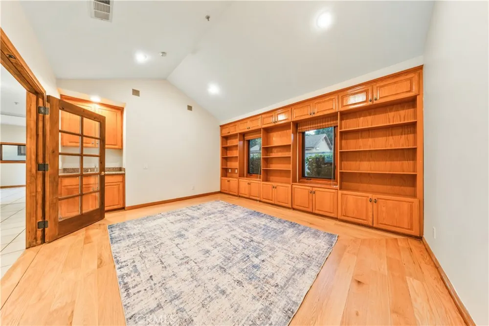 1209 S 8th Avenue Arcadia, CA 91006