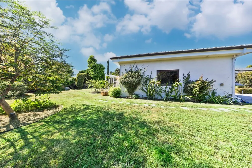1209 S 8th Avenue Arcadia, CA 91006