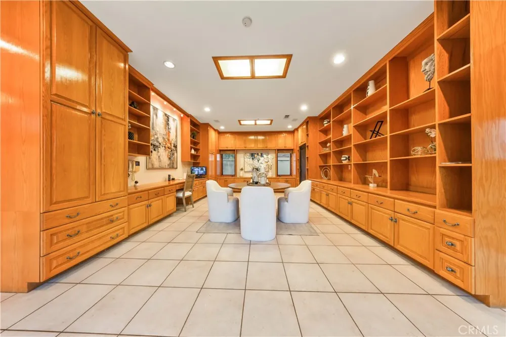 1209 S 8th Avenue Arcadia, CA 91006