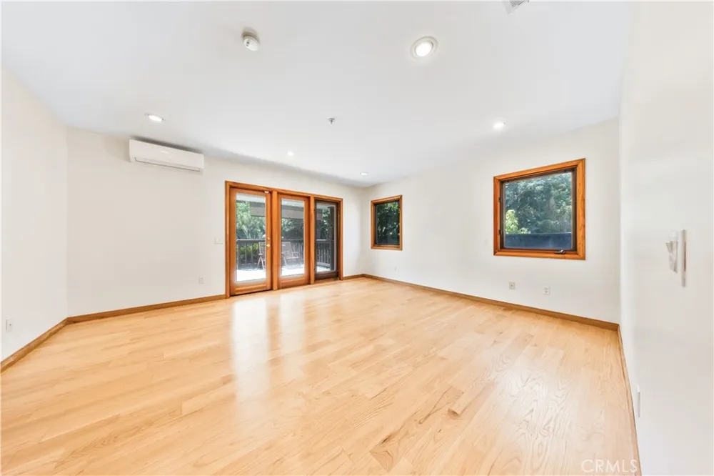 1209 S 8th Avenue Arcadia, CA 91006
