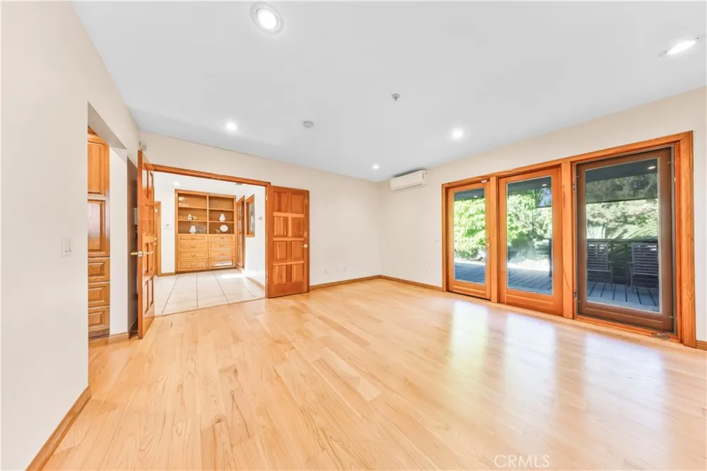1209 S 8th Avenue Arcadia, CA 91006