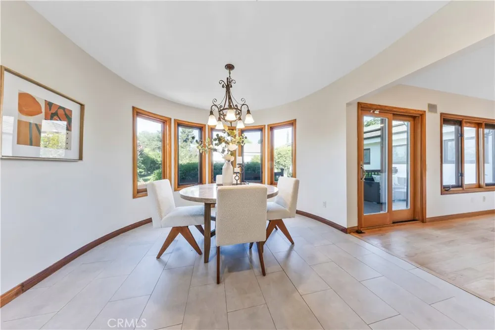 1209 S 8th Avenue Arcadia, CA 91006