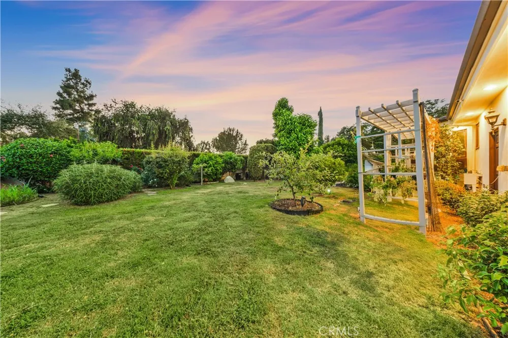1209 S 8th Avenue Arcadia, CA 91006