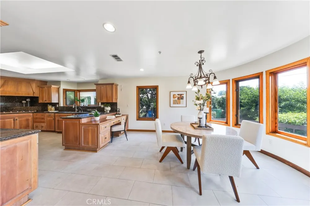 1209 S 8th Avenue Arcadia, CA 91006