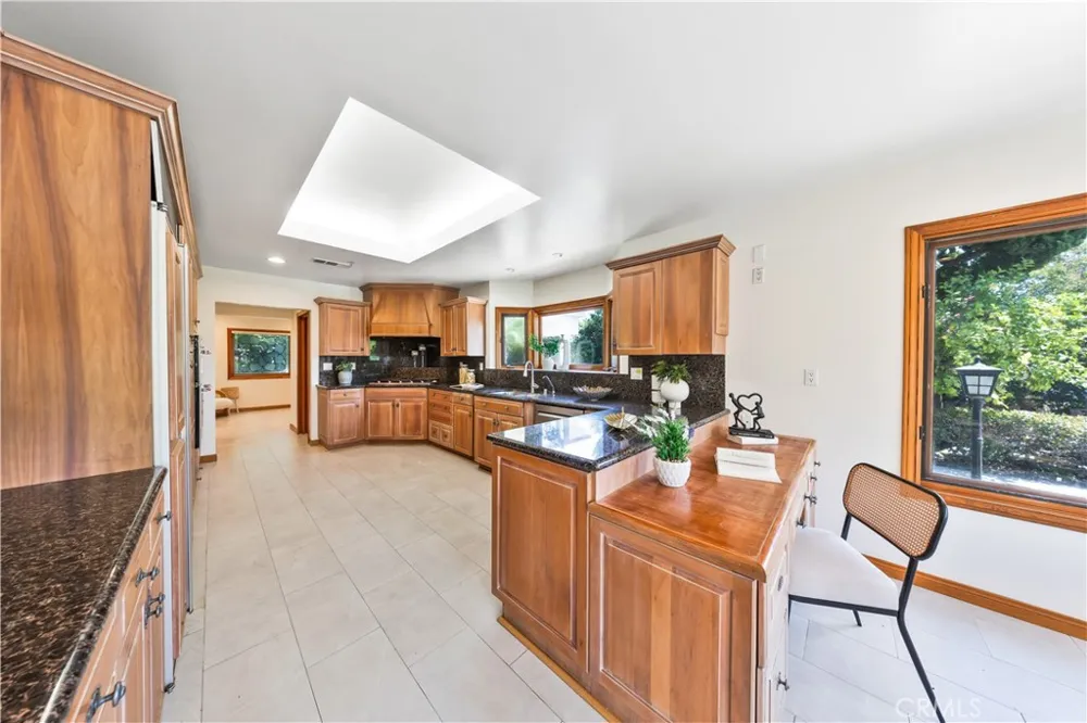 1209 S 8th Avenue Arcadia, CA 91006